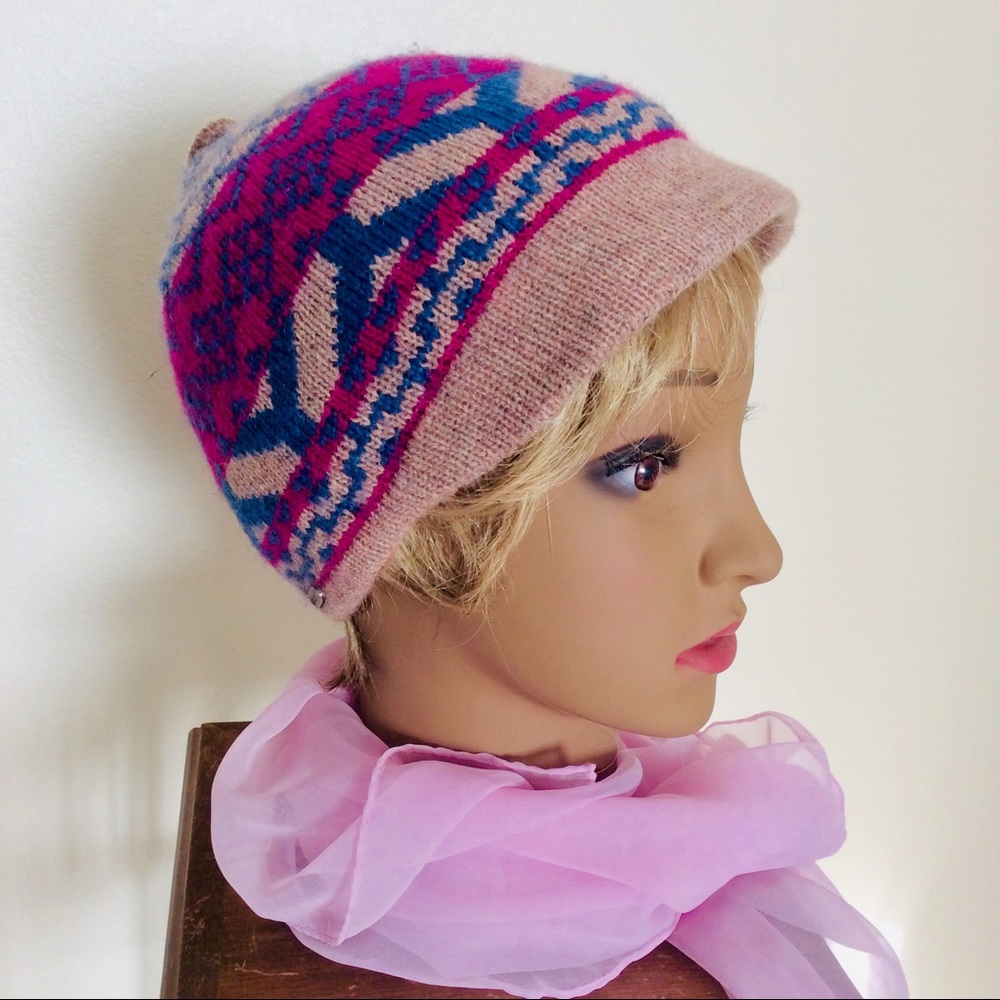 Pistil Lambswool/Nylon/Acrylic Rounded Crown Sun Visor Beanie OS